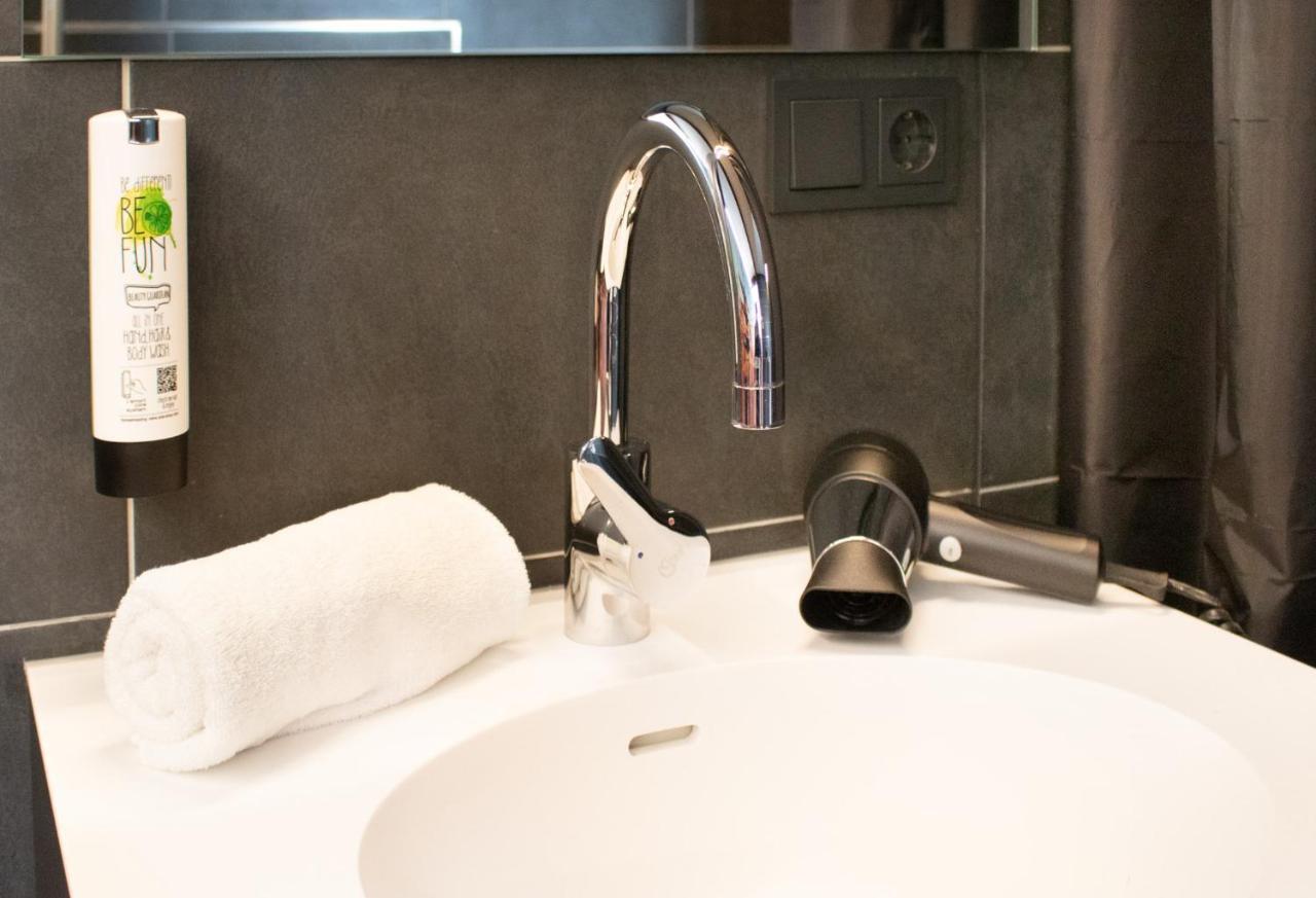 Tu Hotel By Wmm Hotels Tuningen Extérieur photo